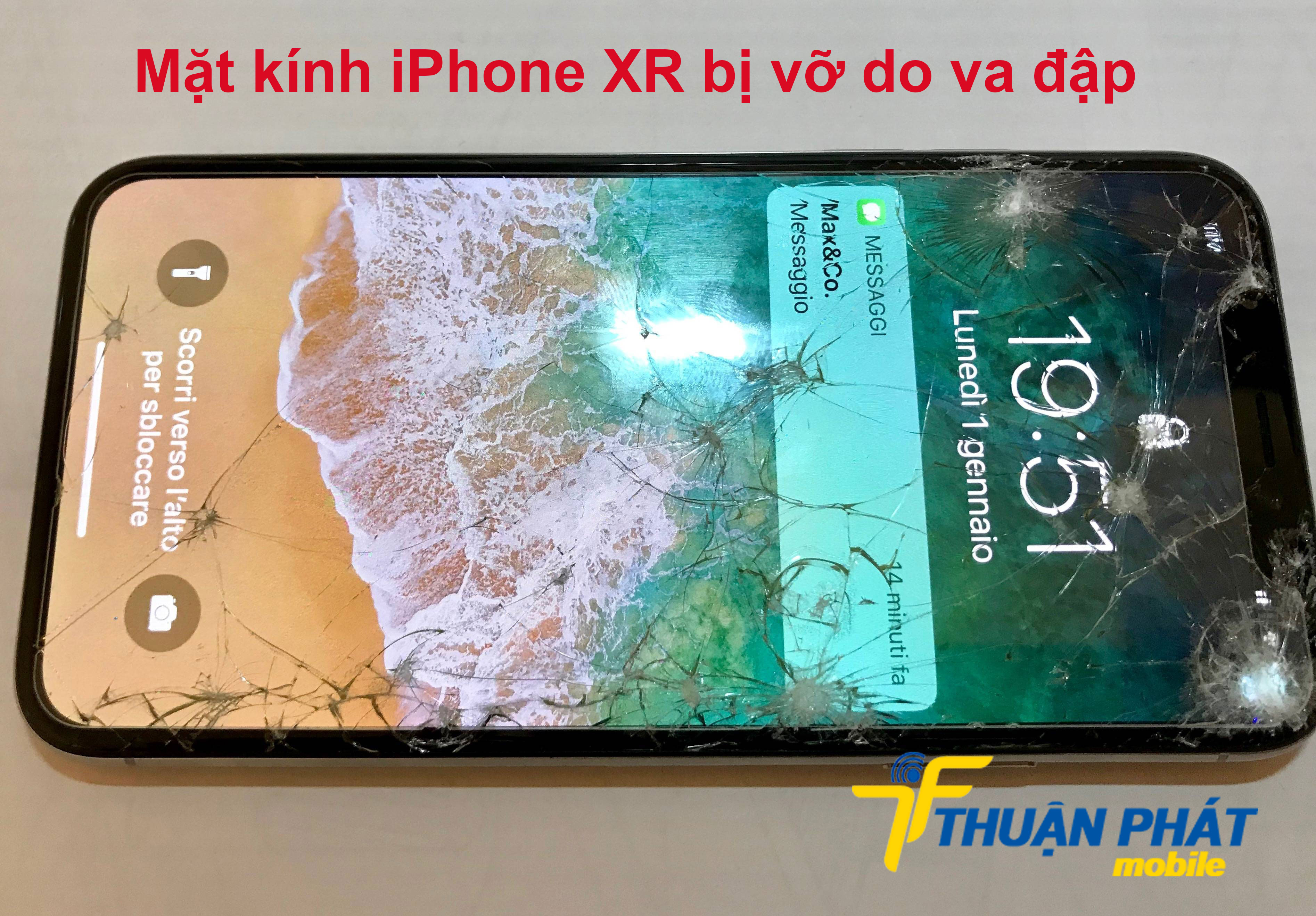 Mặt kính iPhone XR bị vỡ do va đập