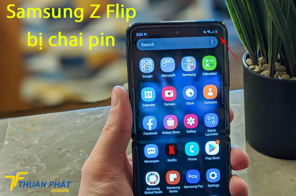 Samsung Z Flip bị chai pin