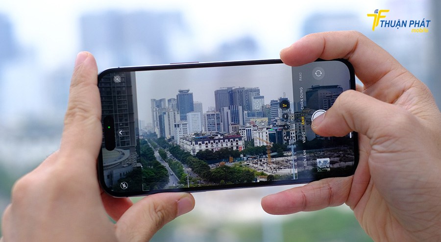 Camera iPhone 15 Pro không lấy nét được