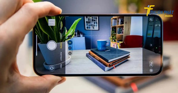 Camera iPhone 15 Pro không lấy nét