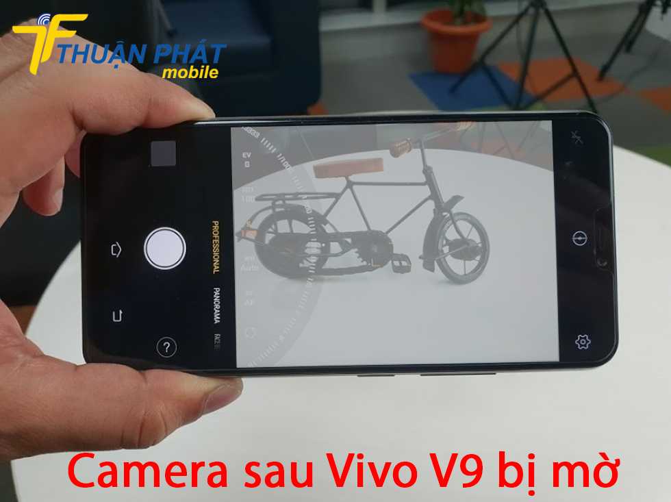 Camera sau Vivo V9 bị mờ