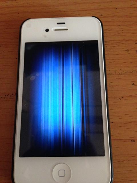 Màn hình iphone 6 bị sọc xanh