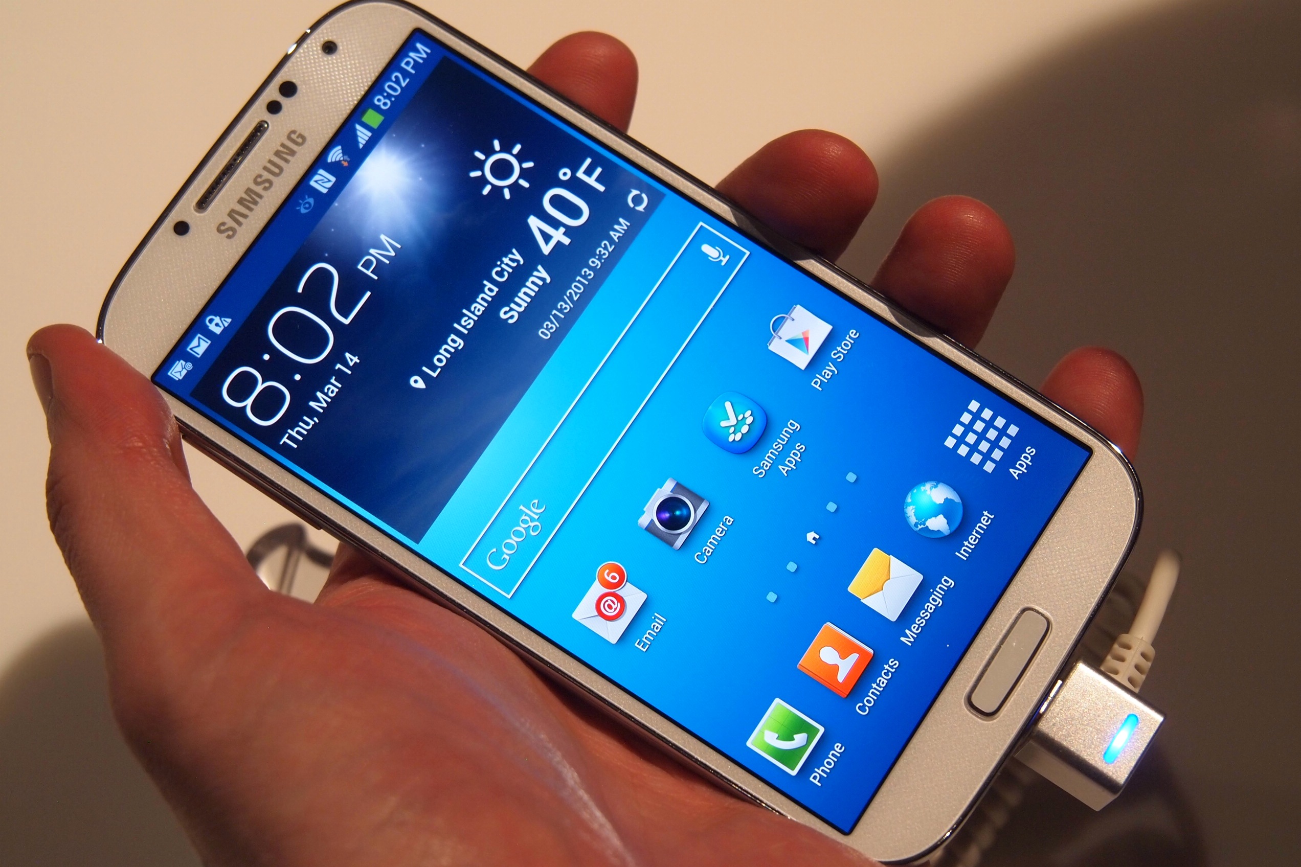 Khắc phục lỗi màn hình trên Samsung S4
