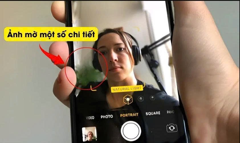 iPhone 14 Plus camera bị mờ