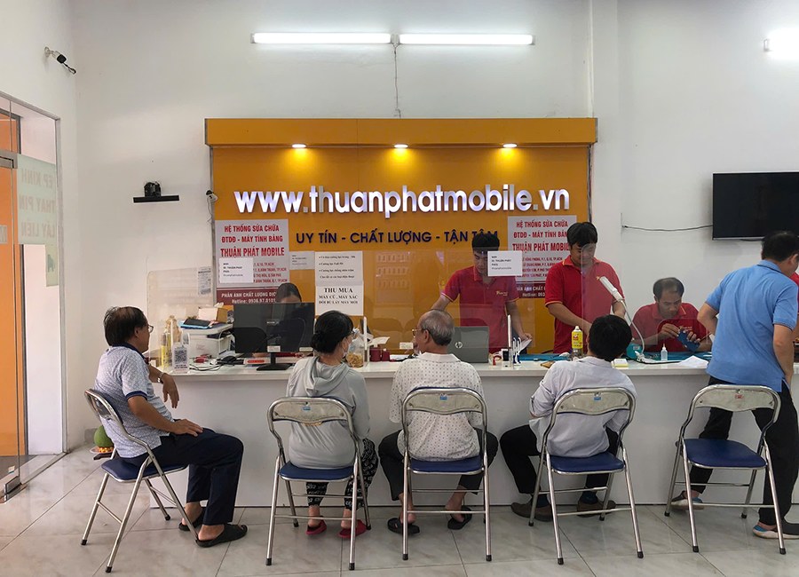 Khách hàng Thuận Phát Mobile