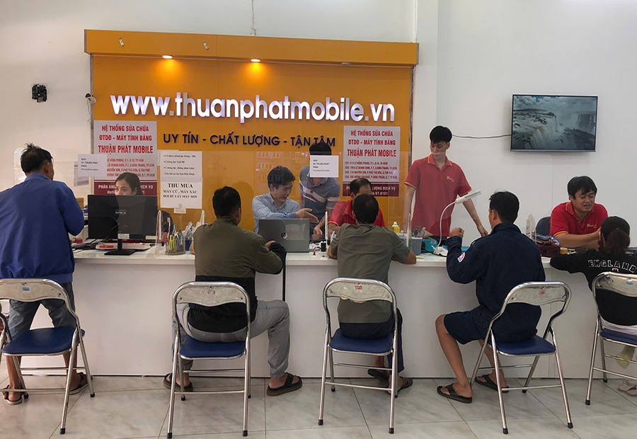 Khách hàng Thuận Phát Mobile