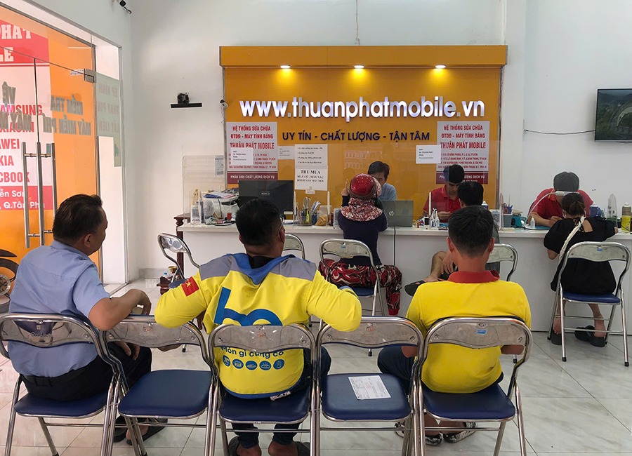 Khách hàng Thuận Phát Mobile
