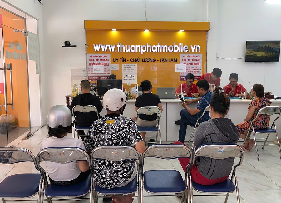 Khách hàng Thuận Phát Mobile