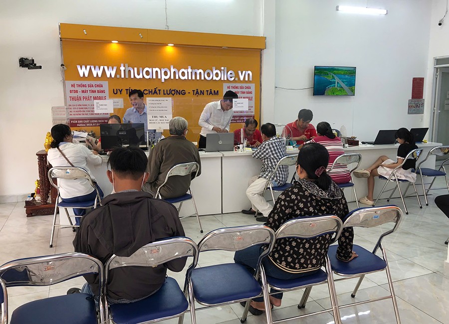 Khách hàng Thuận Phát Mobile