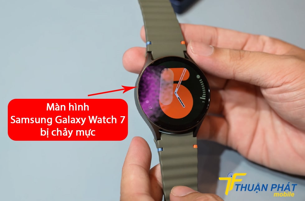 Màn hình Samsung Galaxy Watch 7 bị chảy mực