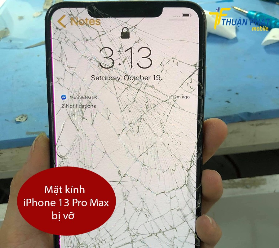 Mặt kính iPhone 13 Pro Max bị vỡ
