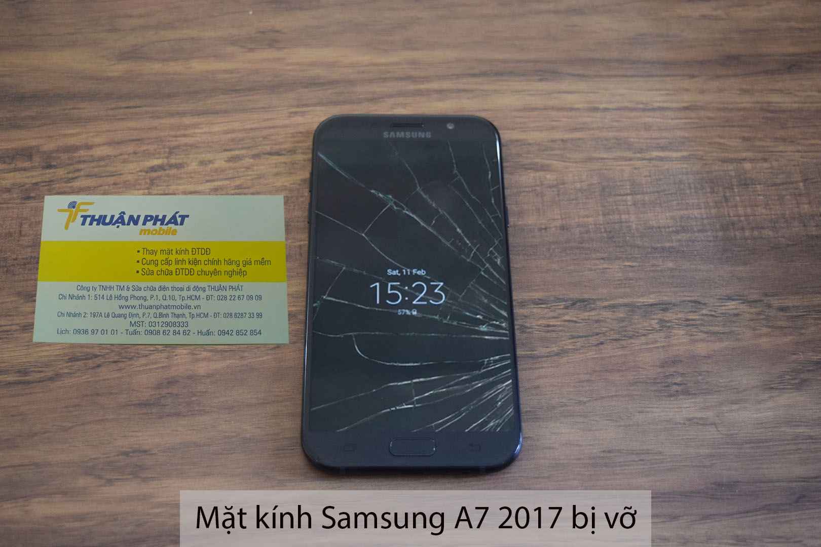 Mặt kính Samsung A7 2017 bị nứt vỡ