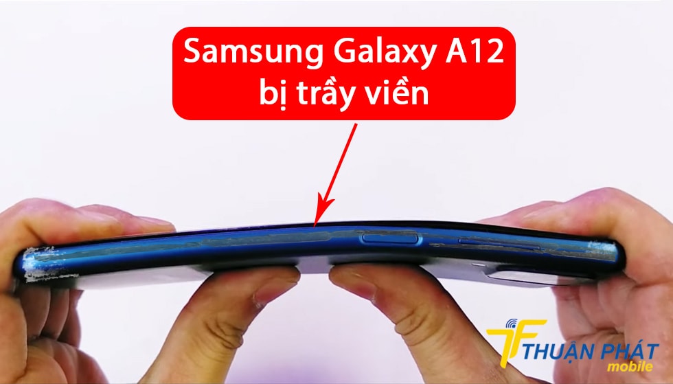 Samsung Galaxy A12 bị trầy viền