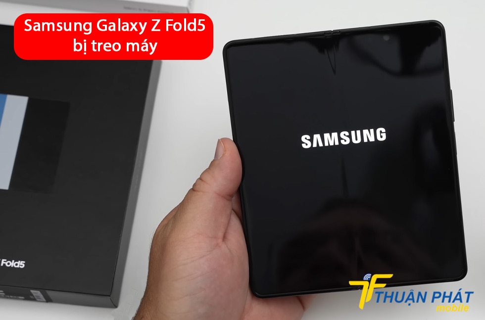 Samsung Galaxy Z Fold5 bị treo máy