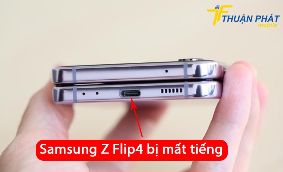 Samsung Z Flip4 bị mất tiếng