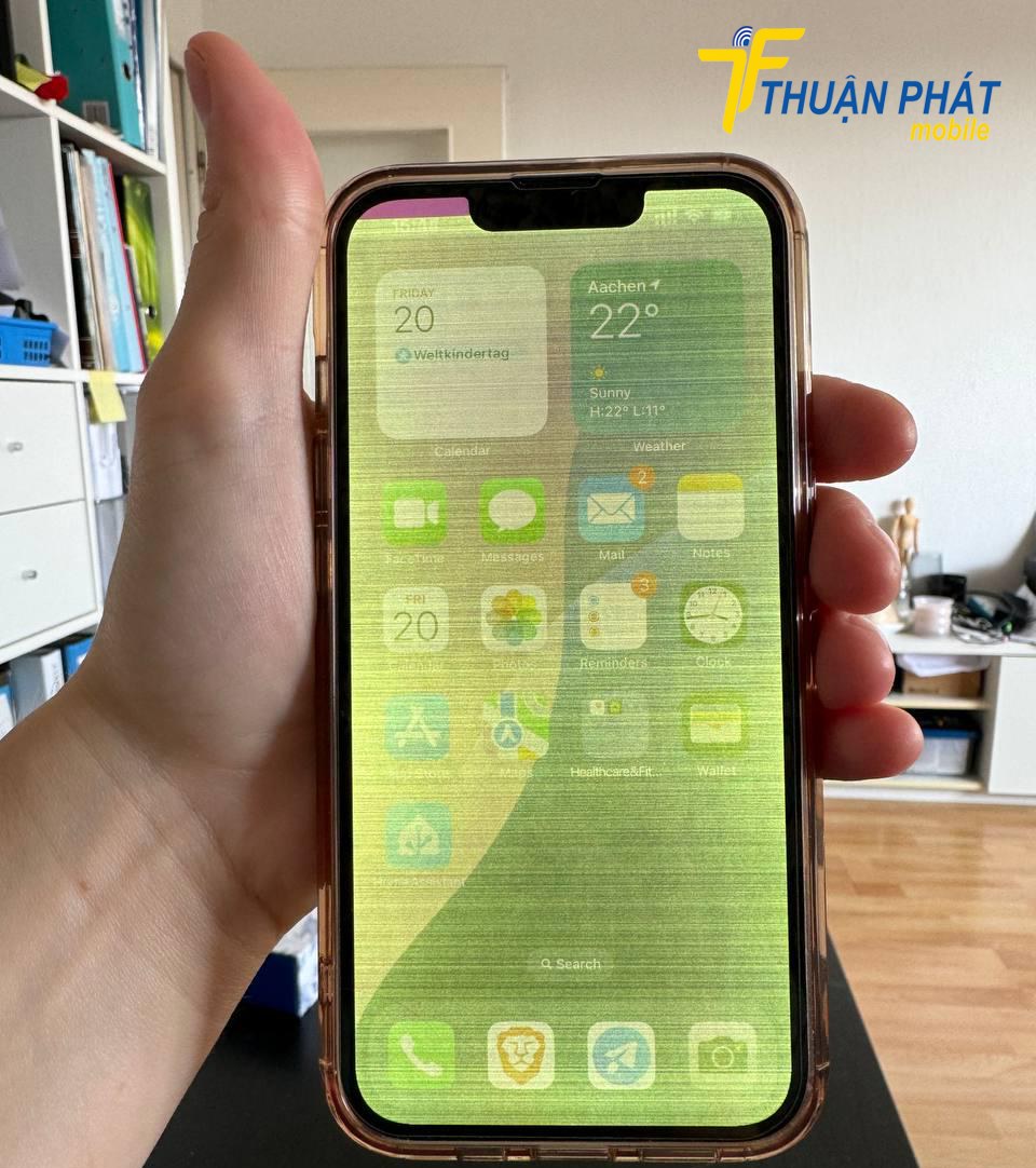Sửa iPhone 14 Plus lỗi ám màu màn hình lấy liền Sửa iPhone 14 Plus lỗi ám màu màn hình lấy liền