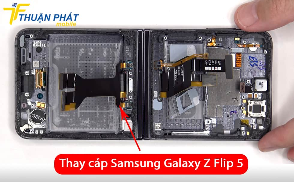 Thay cáp Samsung Galaxy Z Flip 5