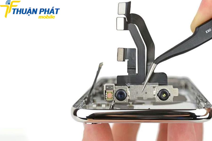 Thay cụm Face ID iPhone 11 Pro Max