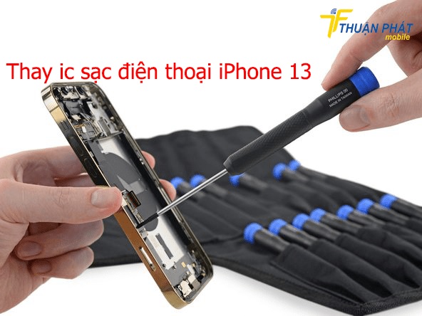 Thay ic sạc điện thoại iPhone 13