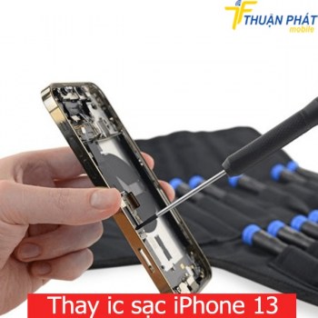 thay-ic-sac-iphone-13