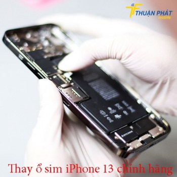 thay-o-sim-iphone-13-chinh-hang